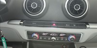 Audi A3
 1,6 TDI S-Tronic SPORTBACK ATTRACTION >novi model<