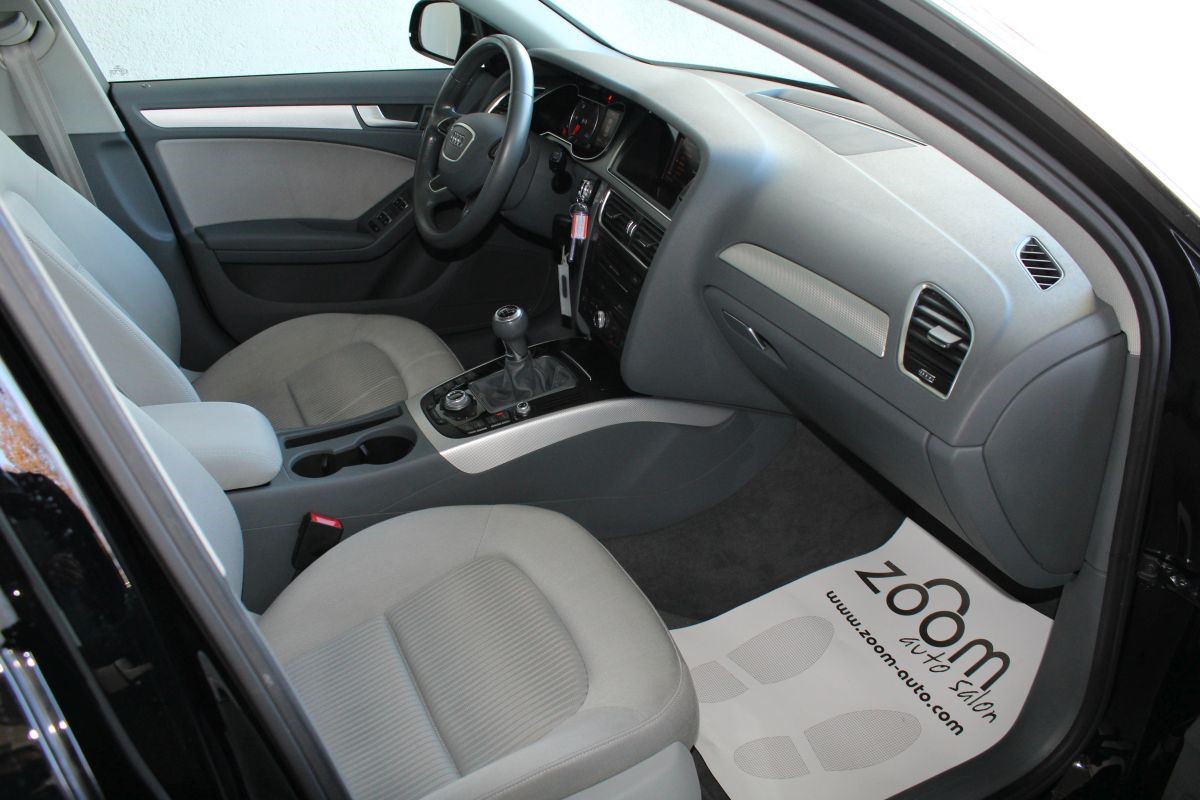 Audi A4
 3.0 TDi Business Line