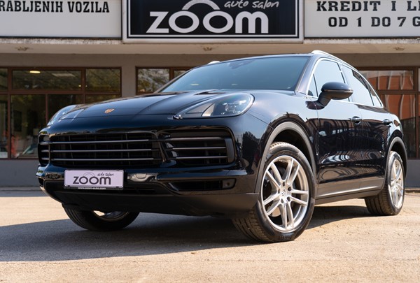 Porsche
 Cayenne
 3,0 Benzin