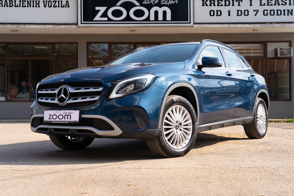 Mercedes-Benz GLA 200D 