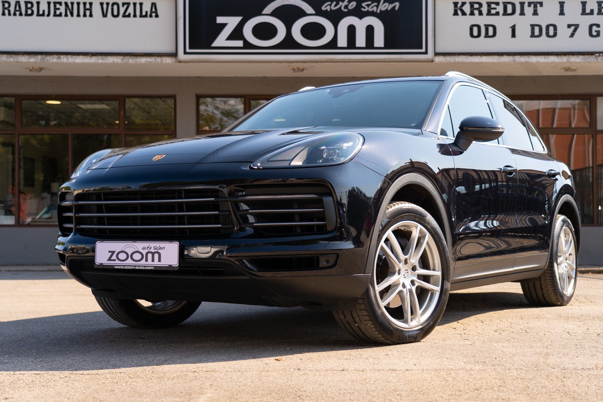 Porsche
 Cayenne
 3,0 Benzin