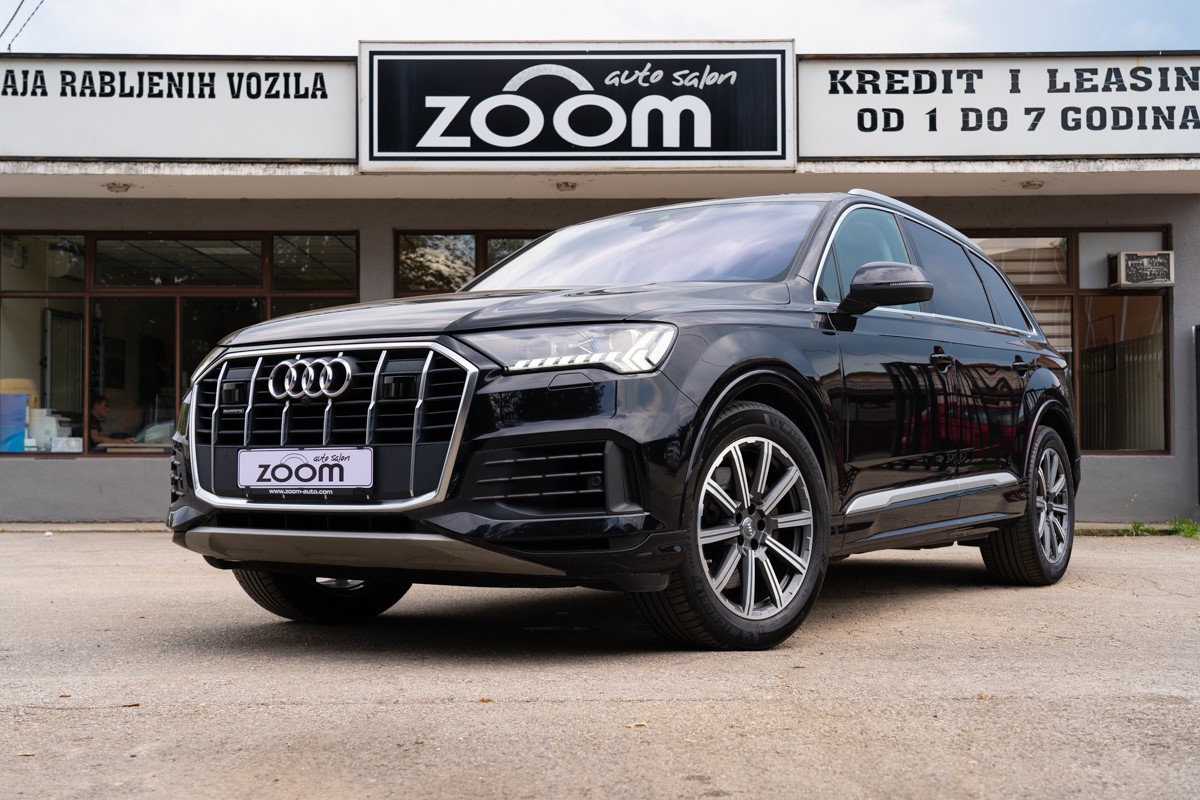 Audi Q7
 3,0 TDI QUATTRO