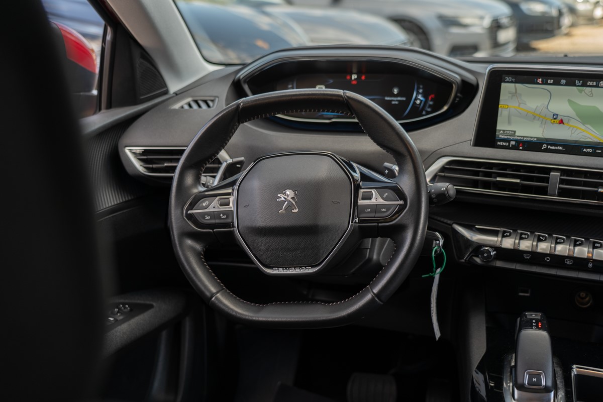 Peugeot 5008 1,5 BlueHDI