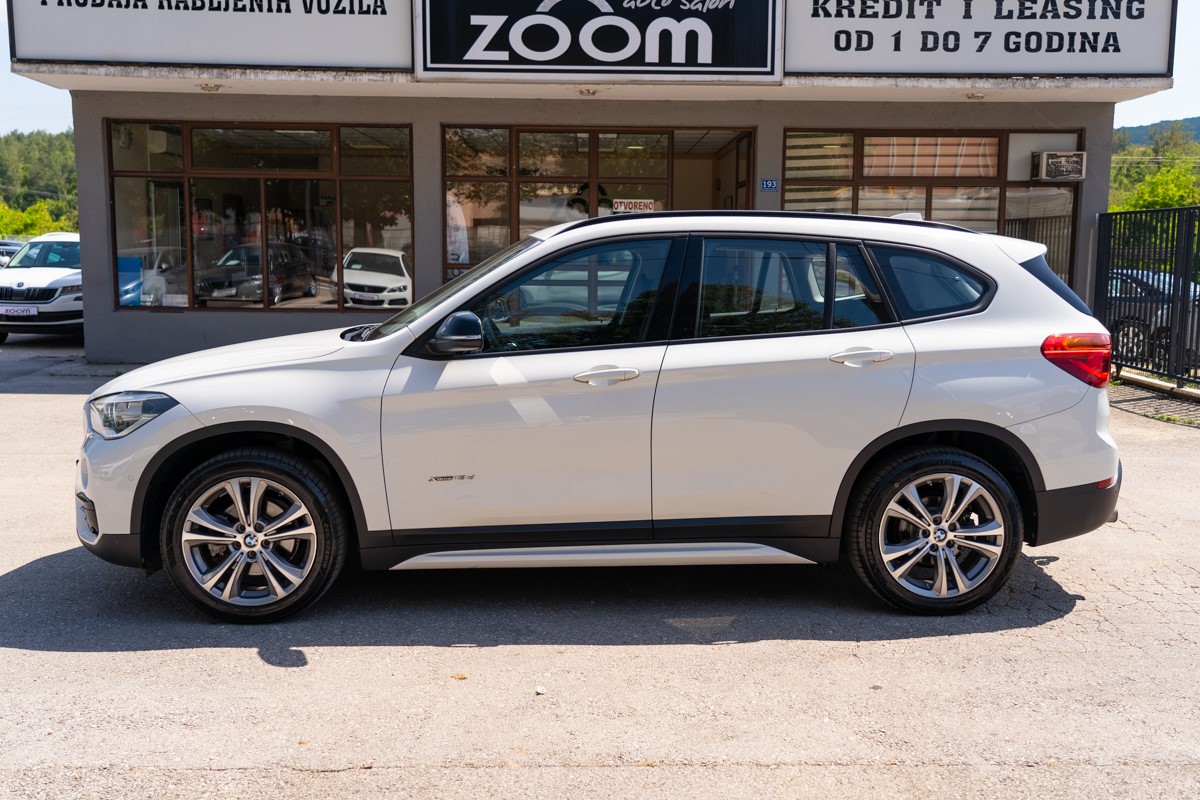 BMW
 X1 1.8D X-DRIVE