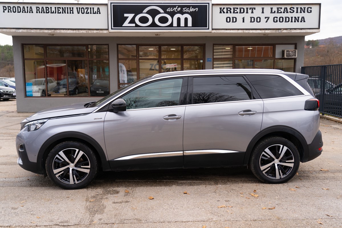 Peugeot 5008 1,5 BlueHDI GTline