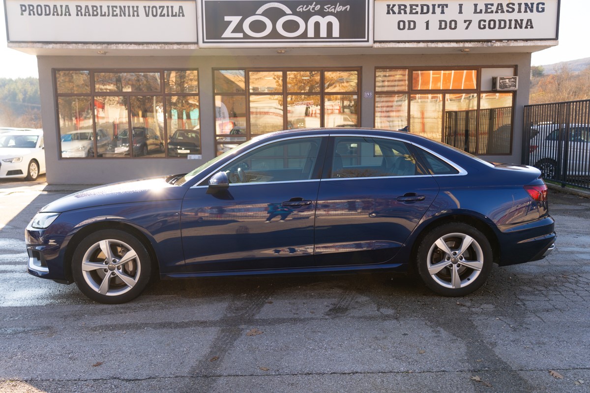 Audi A4
 40 TDI