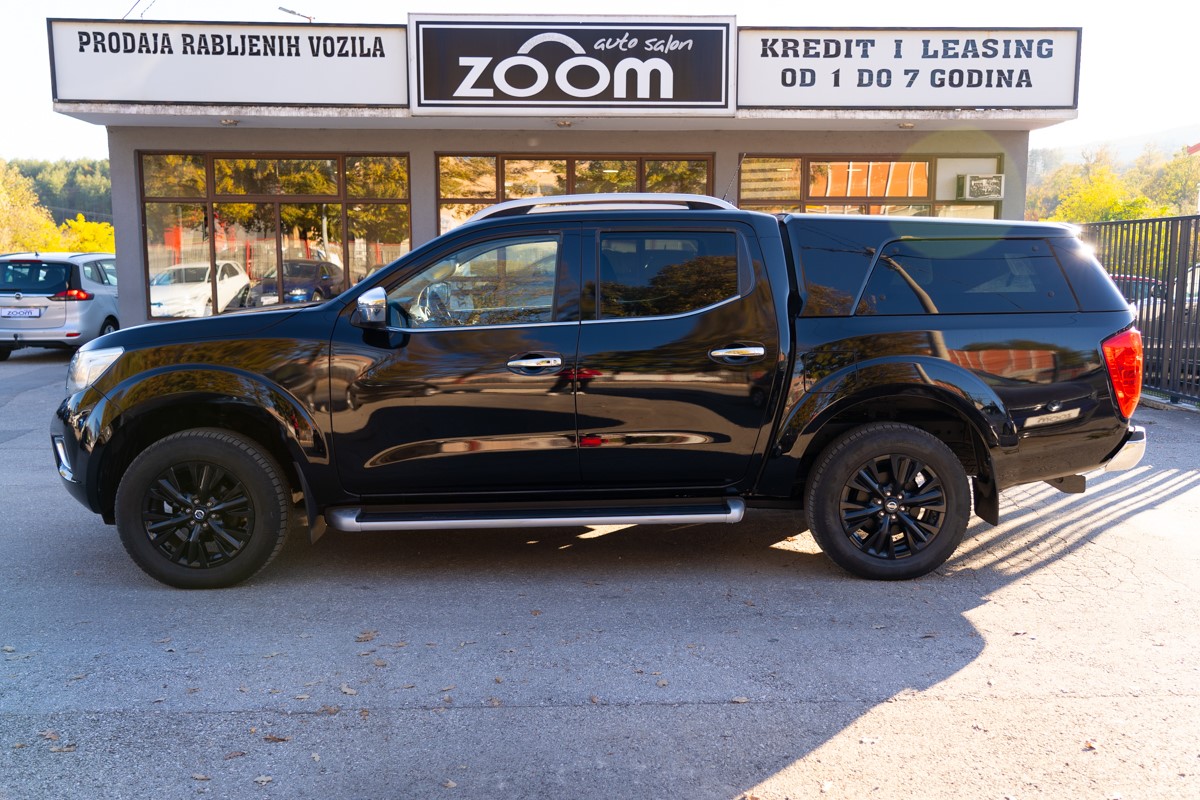 Nissan
 Navara 2,3 DCI 4X4