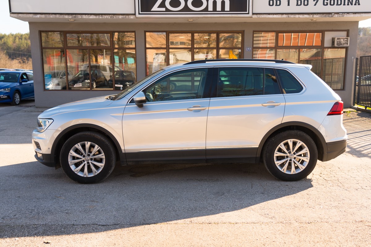 Volkswagen Tiguan
 2.0TDI