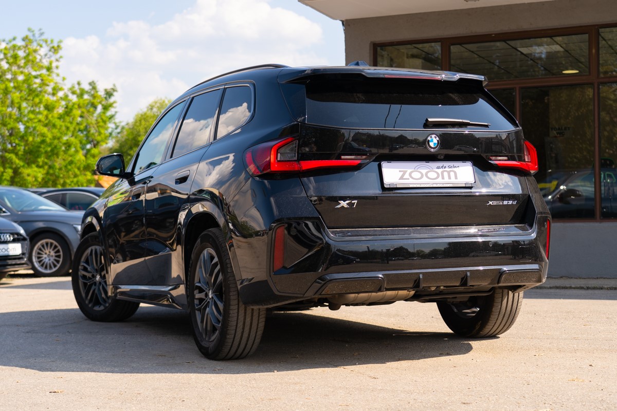 BMW
 X1 23D X-DRIVE M OPTIC