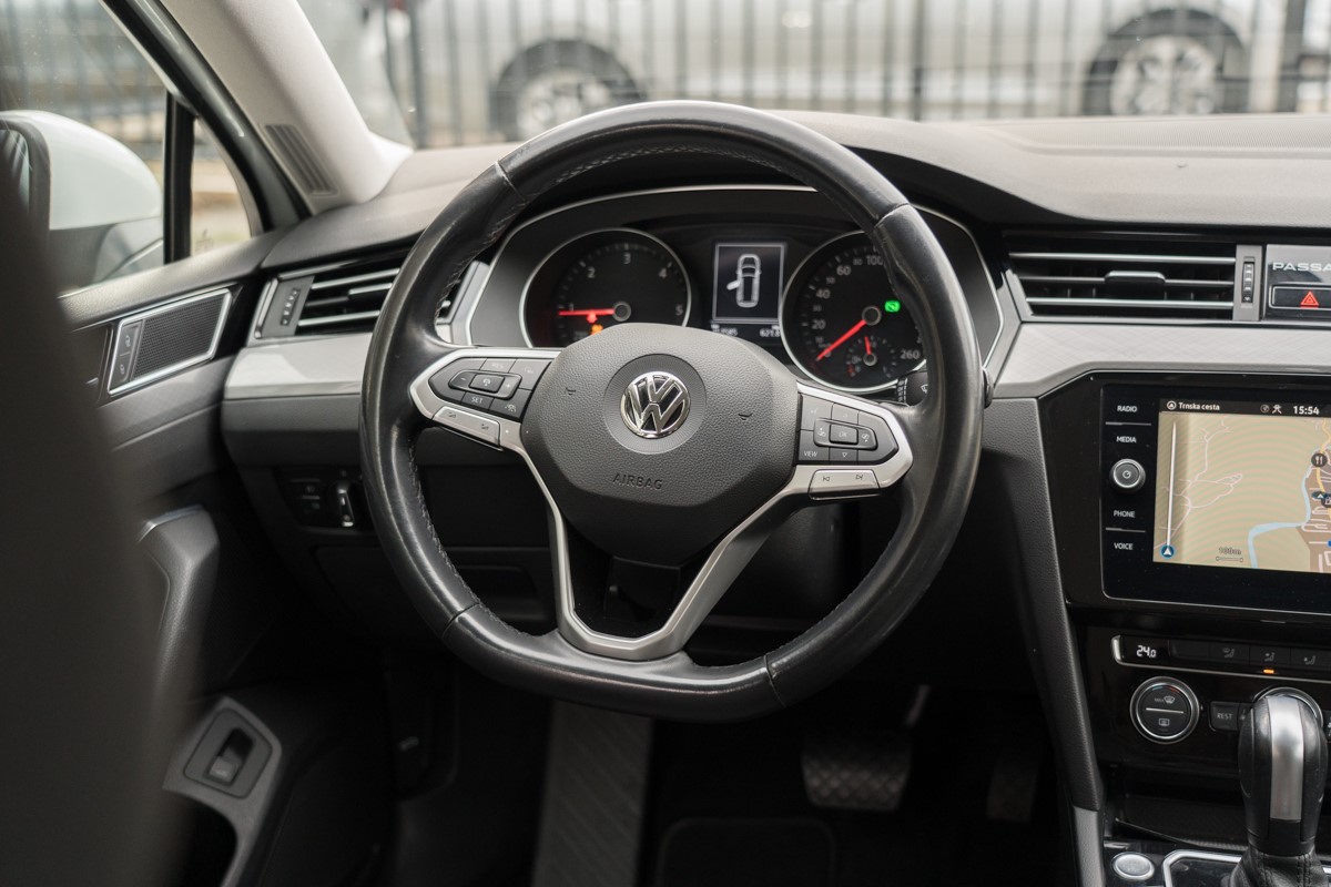 Volkswagen Passat 2.0TDI  DSG