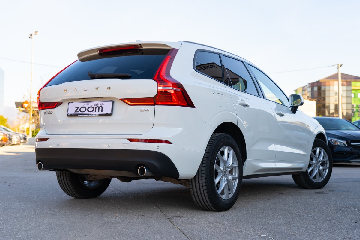 Volvo
 XC60 2,0 D4