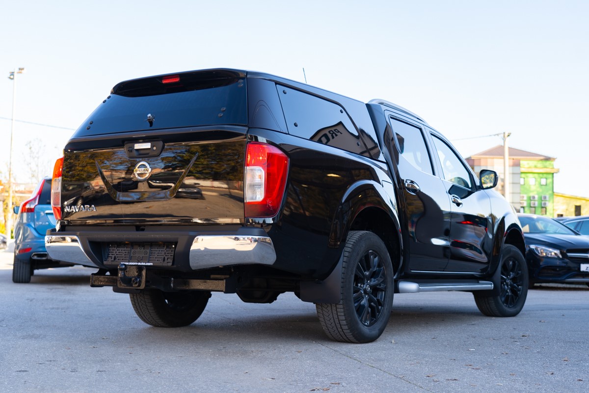 Nissan
 Navara 2,3 DCI 4X4