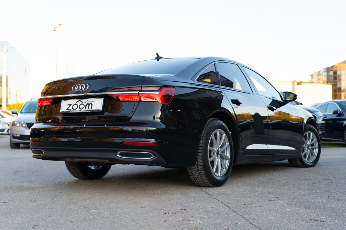 Audi A6
 40 TDI