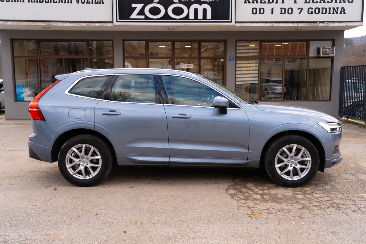 Volvo
 XC60 2.0 D5