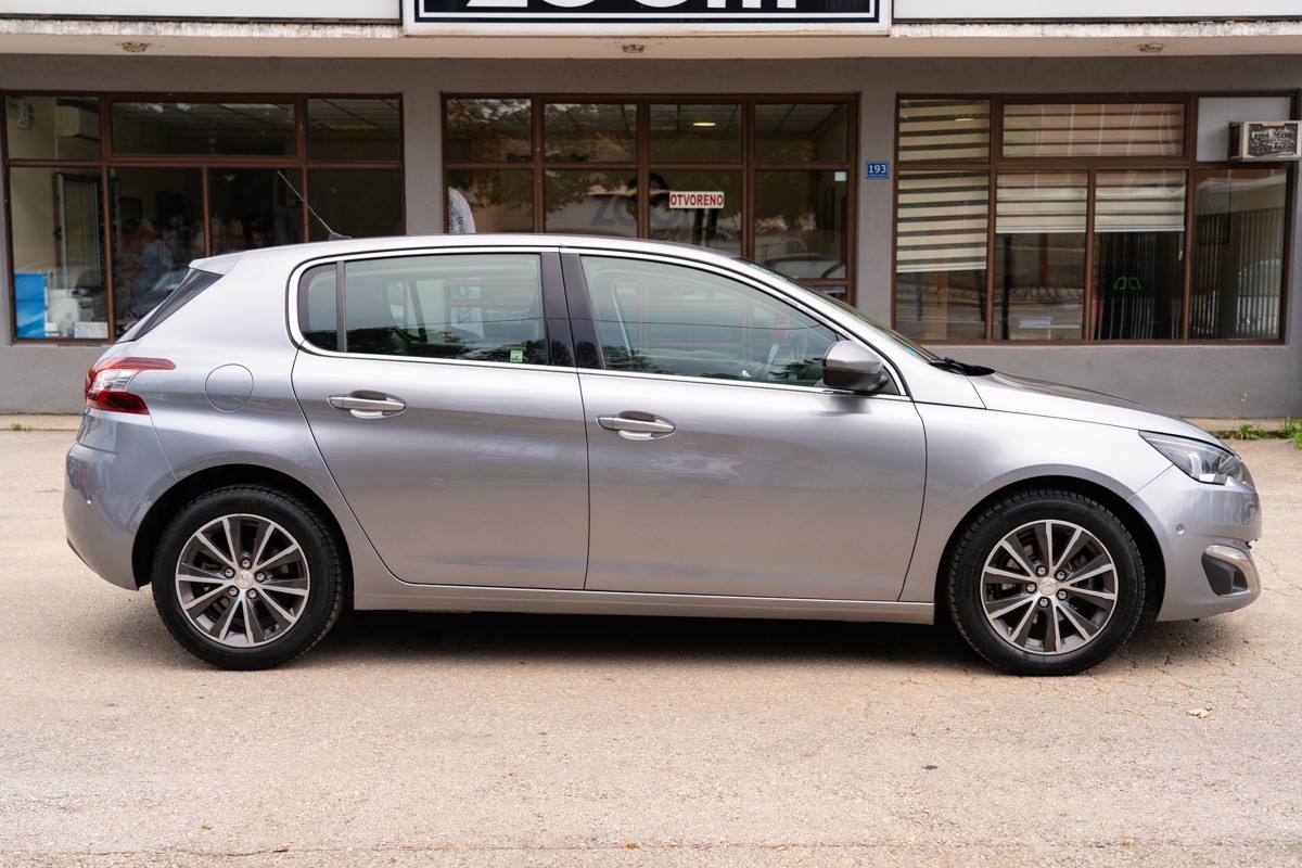 Peugeot 308 1.6 BLUEHDI