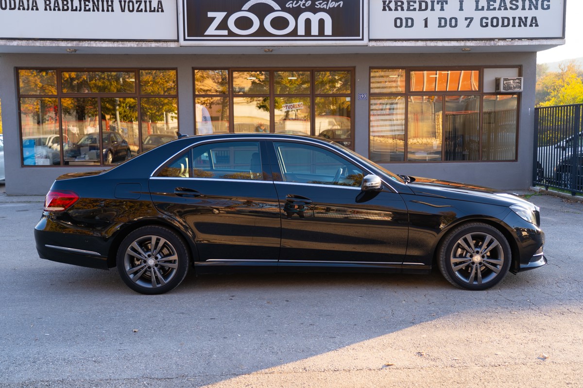 Mercedes-Benz E-Class
 E 200 CDI