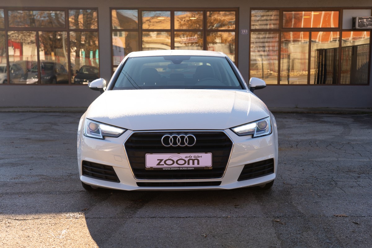 Audi A4
 2,0 TDI