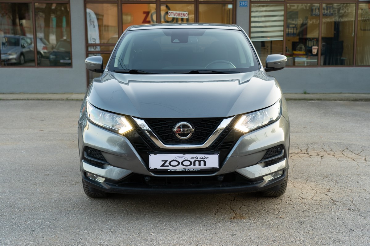 Nissan
 Qashqai 1.5DCI