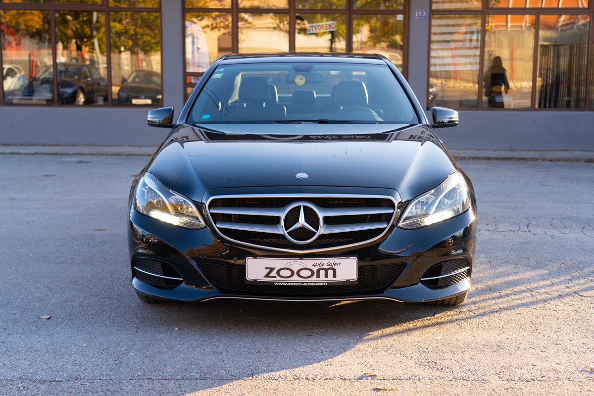 Mercedes-Benz E-Class
 E 200 CDI