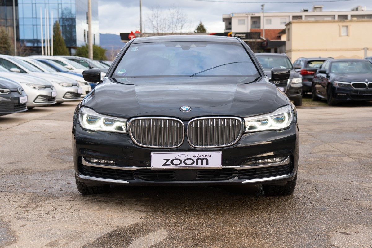 BMW
 750
 3.0D