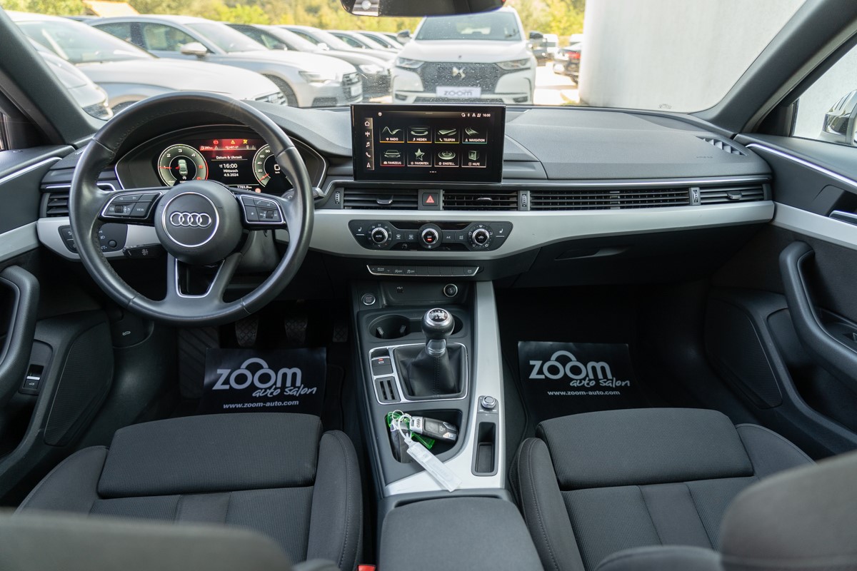 Audi A4
 30 TDI